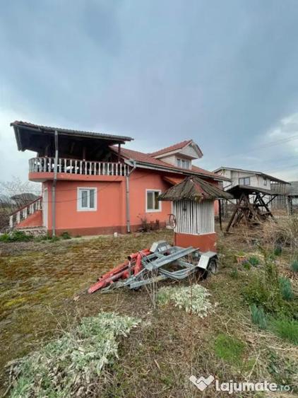Casa P+M cu 2 corpuri, garaj ?i teren generos ~23 ari - 3