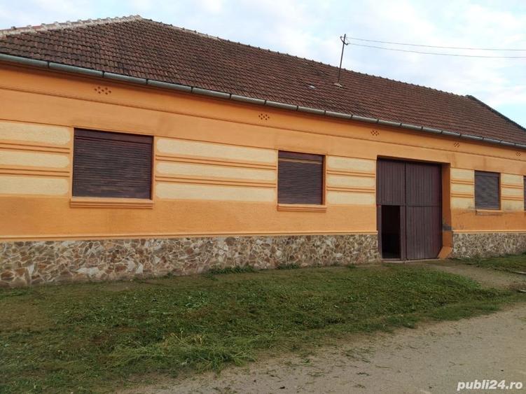 Casă cu 6 camere în Belotinț