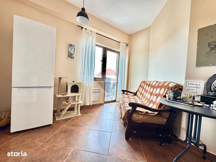 Apartament cu 2 camere, mobilat în Central