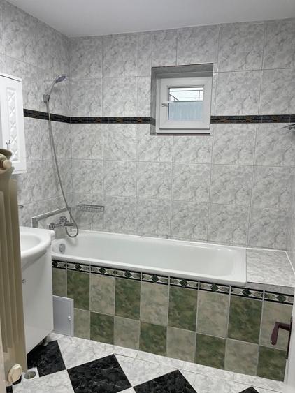 Apartament cu 3 camere decomandat în Dobroești