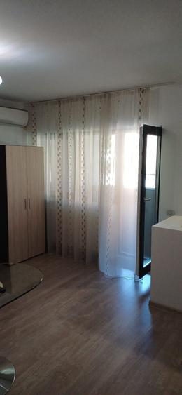 Apartament cu 2 camere în Mihai Bravu
