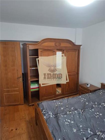 Apartament cu 2 camere decomandat în Sub Arini