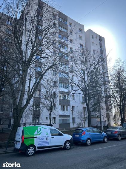 Apartament cu 2 camere decomandat în Drumul Taberei