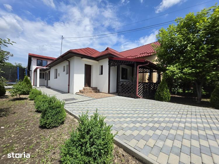 Casă cu 6 camere cu Teren 557 Mp în Berceni