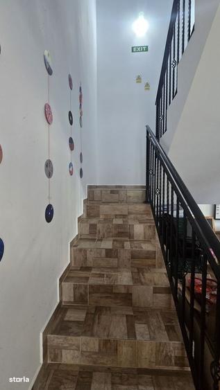 Casă cu 4 camere în Uricani