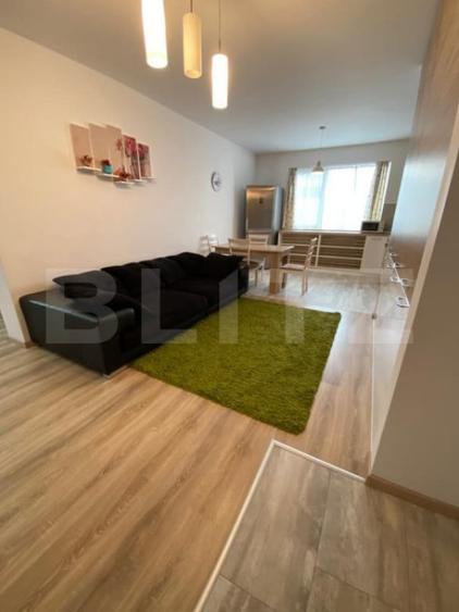 Apartament cu 3 camere semidecomandat în Florești