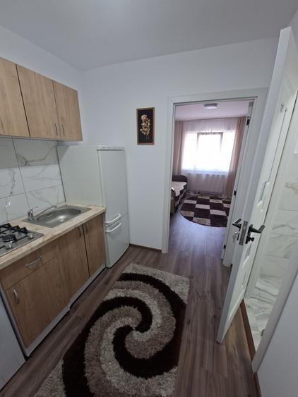 Garsoniera de inchiriat-zona Tractorul (langa Coresi) - 5