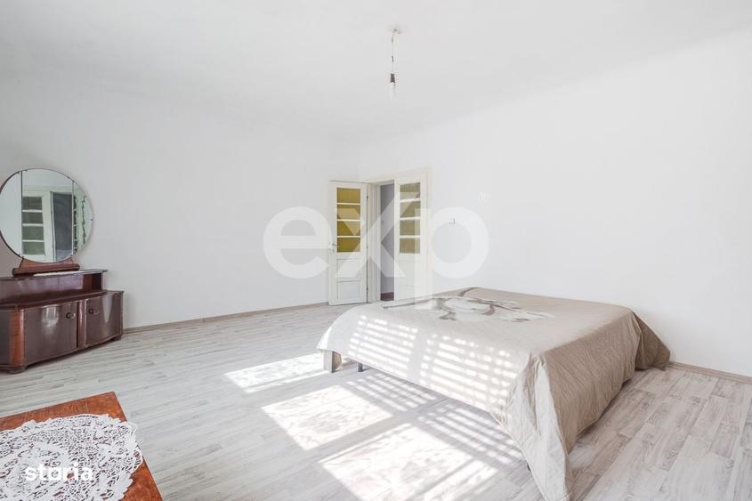Casă cu 4 camere în Central