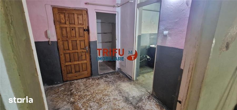 Apartament 2 camere de renovat in Cetate - 8