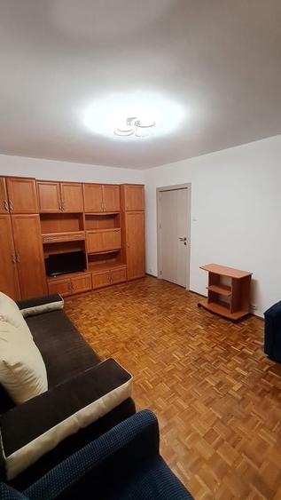 Garsonieră decomandată în Exterior Vest