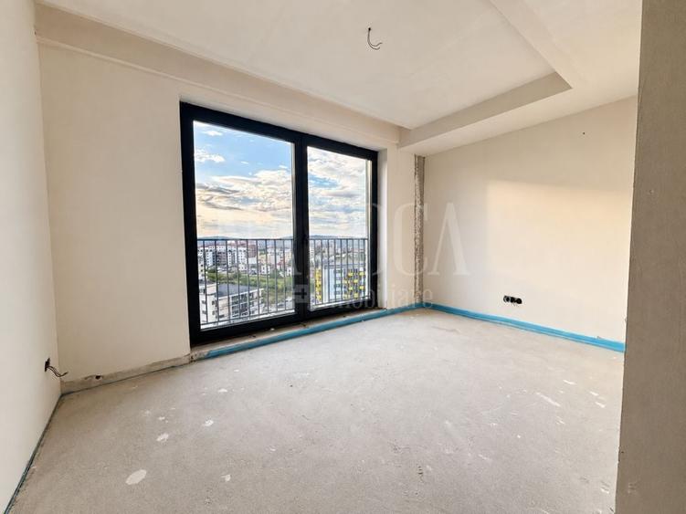 Penthouse cu 3 camere semidecomandat în Bună Ziua