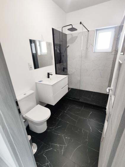 Ap 2 cam LA CHEIE geam baie, decomandat, lift, 2x 14 mp /camera, balcon mare - 2