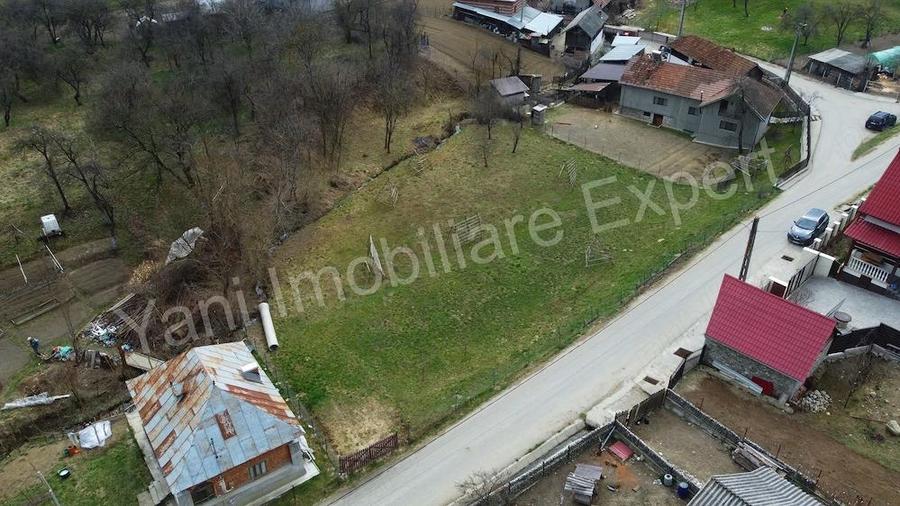 Teren de vanzare in comuna Albe?tii de Arge?, jude? Arge?. - 2