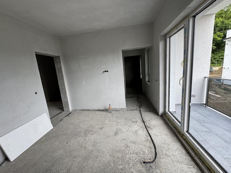 Casa individuala, 140 mp, 4 camere, teren liber 300 mp, Dezmir - 5