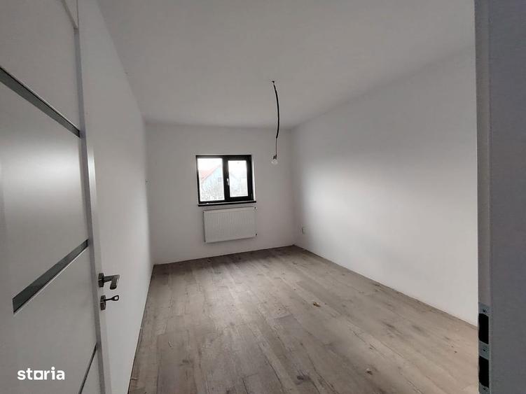 Casa cu 5 camere, doua bai, Bucium str. Grigore T. Popa - 7