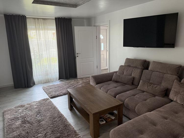 Casa de vanzare in Botosani la 5 minute de mers pe jos de Mall - 7