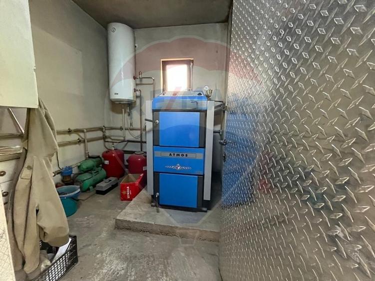 Casă / Vilă cu 5 camere de vânzare în zona Sud-Est - 10