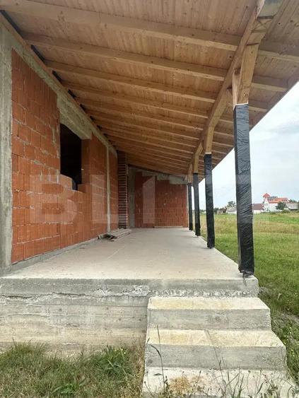 Casa la ro?u 3 camere, 142 mp, 592 mp, teren, zona Cionchesti - 2