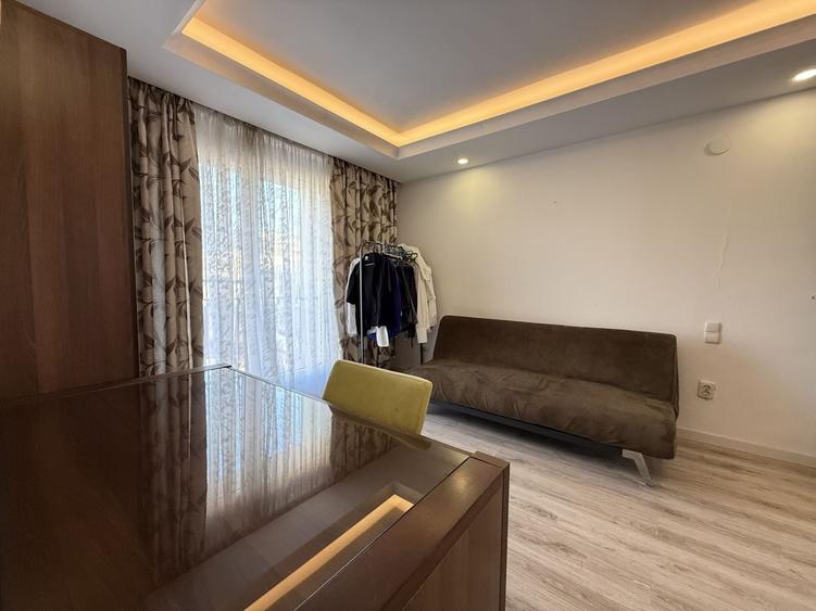 Casă individuală cu 3 camere cu Piscina în Ștefăneștii de Jos