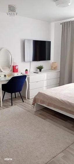 Apartament cu 3 camere decomandat, mobilat în Metalurgiei