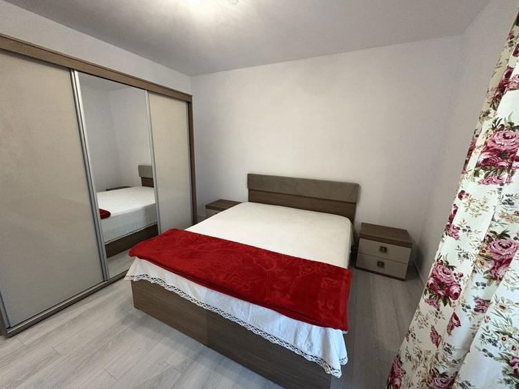 Apartament de inchiriat 2 camere - 4