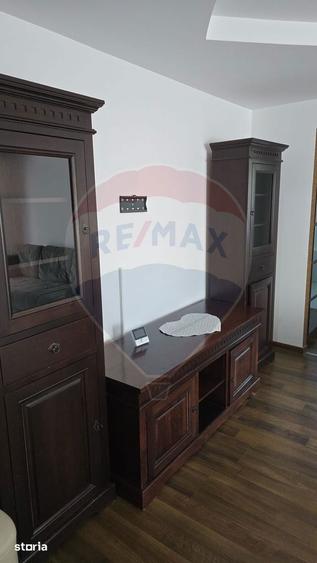 Apartament cu 3 camere de inchiriat str Calarasi nr 3 Radauti - 12