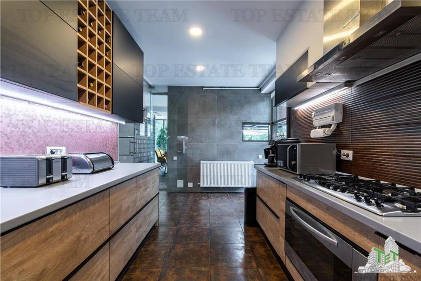 Vila premium cu 7 camere, piscina privata si terasa de 90 mp, situata in Otopeni - 14