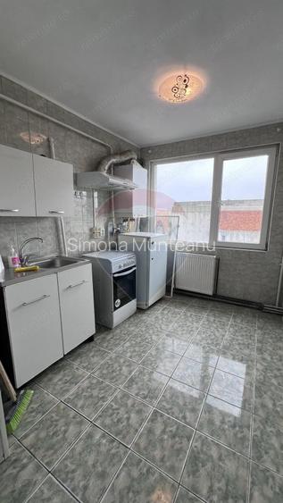 Apartament 4 camere de vanzare in Micro 16, Gala?i 88,29 mp utili