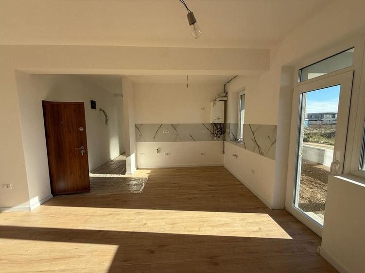 GRADINA 105 mp. Aproape de Zone2 si Mega Image. Decomandat. - 1