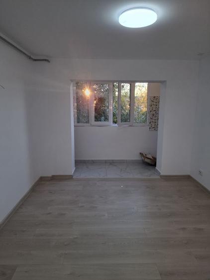 Garsoniera CFR etaj 4 - 1