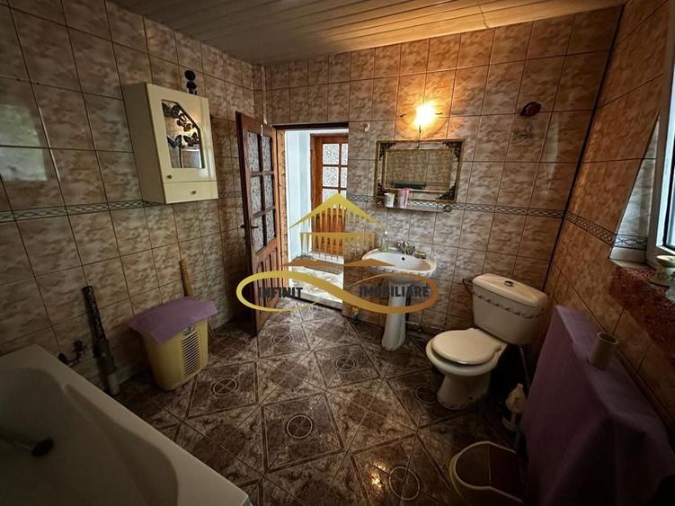 Casă individuală P+M &icirc;n cartierul CFR Bacău 500 mp teren - 14