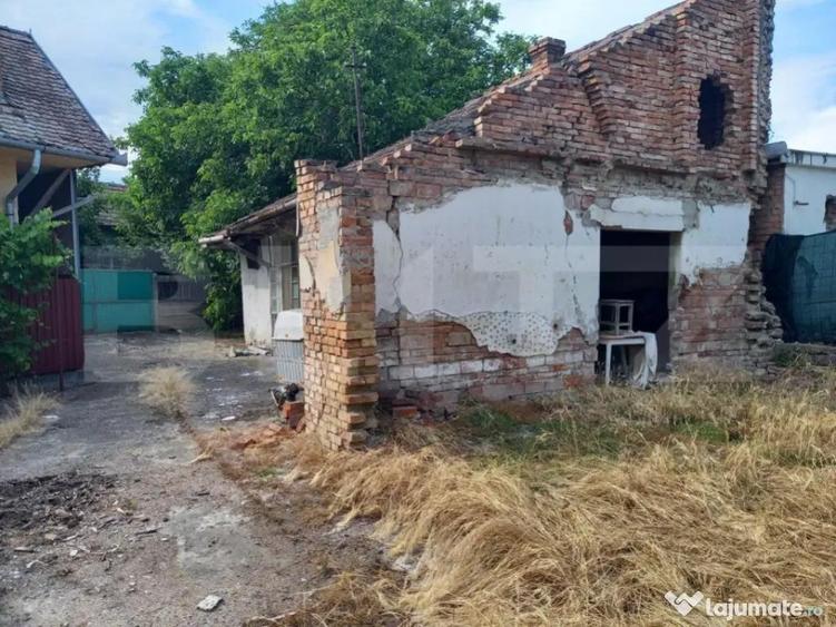 Casa renovabila cu teren de 800mp in Targu Mures - 1