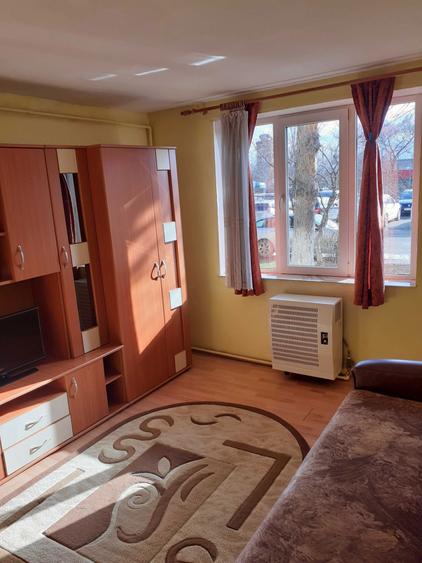 Garsoniera de vanzare - 1