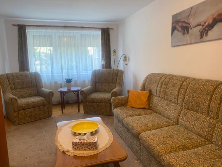 Vila  spațioasă de închiriat în centrul Brașovului - 1