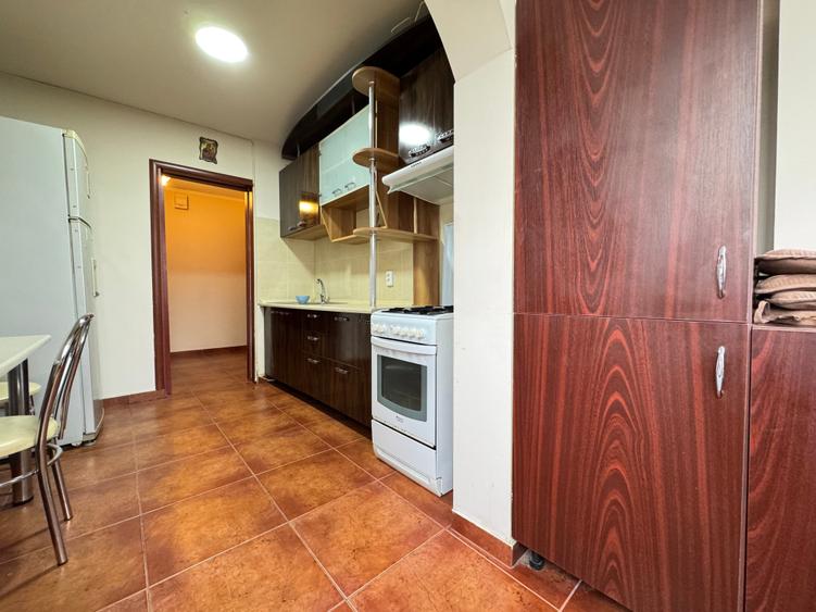 De vanzare - Apartament 3 cam - 68 mp - 700 metri Vulcan Center - 19