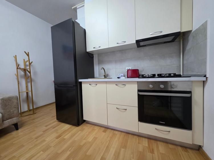 Apartament cu 2 camere semidecomandat în Central