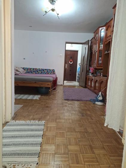Garsonieră semidecomandată în Central