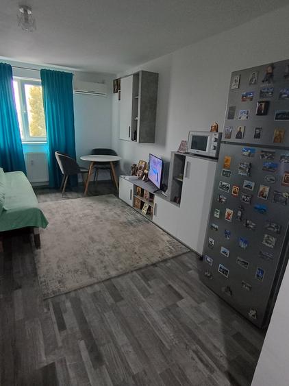 Garsoniera renovata -mobilata -etaj intermediar /chirias - 1