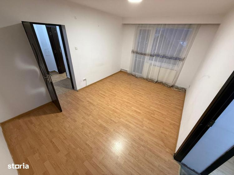 Str. I. Slavici zona Sc. 4 Ap. 2 camere - 4