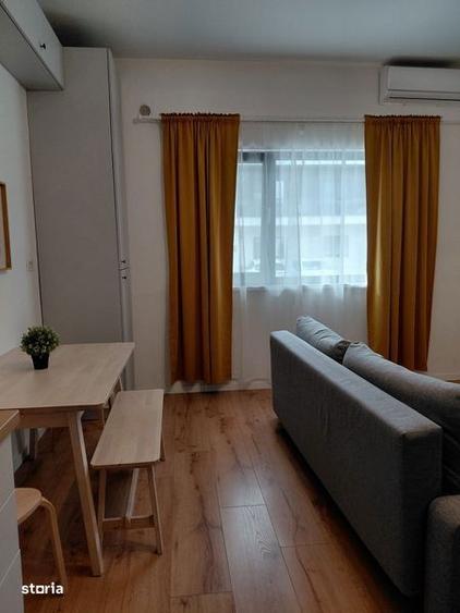 Proprietar Inchriez Apartament cu 2 camere - 4