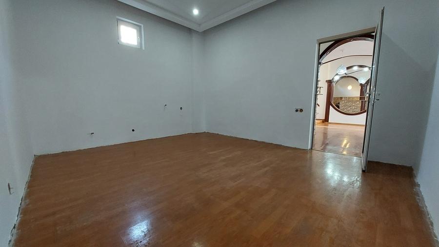 Piata Unirii, Calea Calarasilor, Hala Traian, str Alexandru Moga 3A, Centru - 10