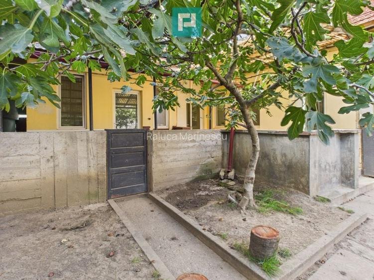 Casa cu 4 camere zona Funcționarilor Casa cu 4 camere zona Funcționarilor