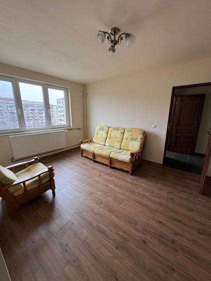 Apartament cu doua camere , zona Rogrius - 1