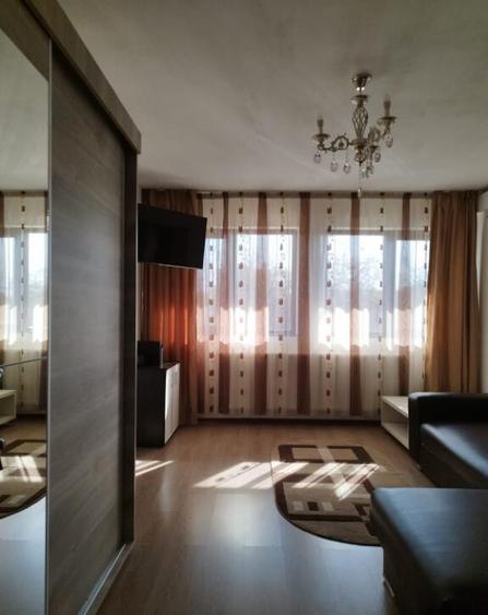 Victoriei, zona Marul de Aur, 2 camere, parter - 4