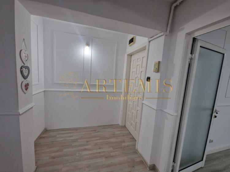 Apartament de 2  camere, decomandat,56 mp., zona Independentei. - 8