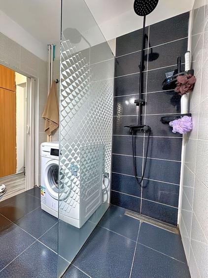 Titan - Costin Georgian Metrou 3 minute Garsoniera renovata Comision 0 - 6