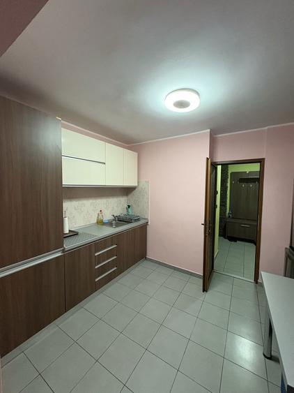 Ofer spre inchiriere apartament 3 camere Mazepa2 zona parc VIVA - 5