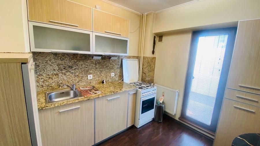 Unirii Piata Sf. Vineri - 15