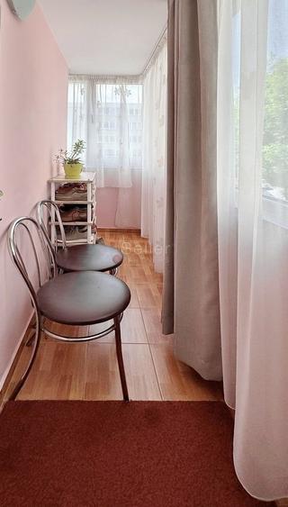 Apartament cu 4 camere decomandat, mobilat în Calea București