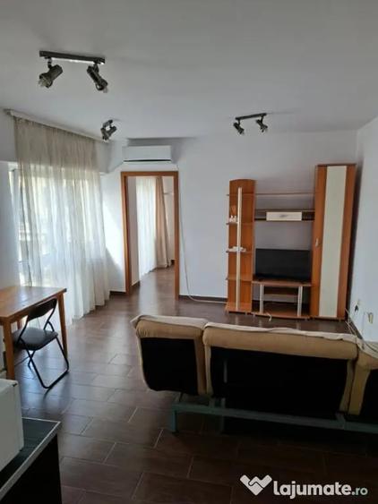 Apartament cu 2 camere semidecomandat în Mărăști